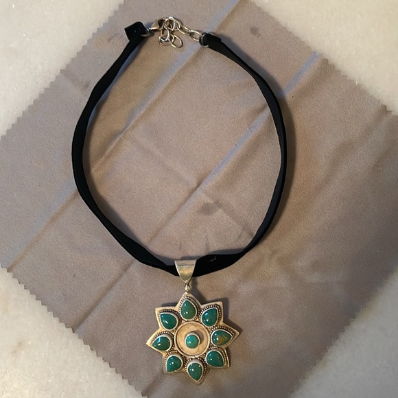 Vintage 925 Sterling Silver & Turquoise pendant on black leather strap necklace - Picture 3 of 6